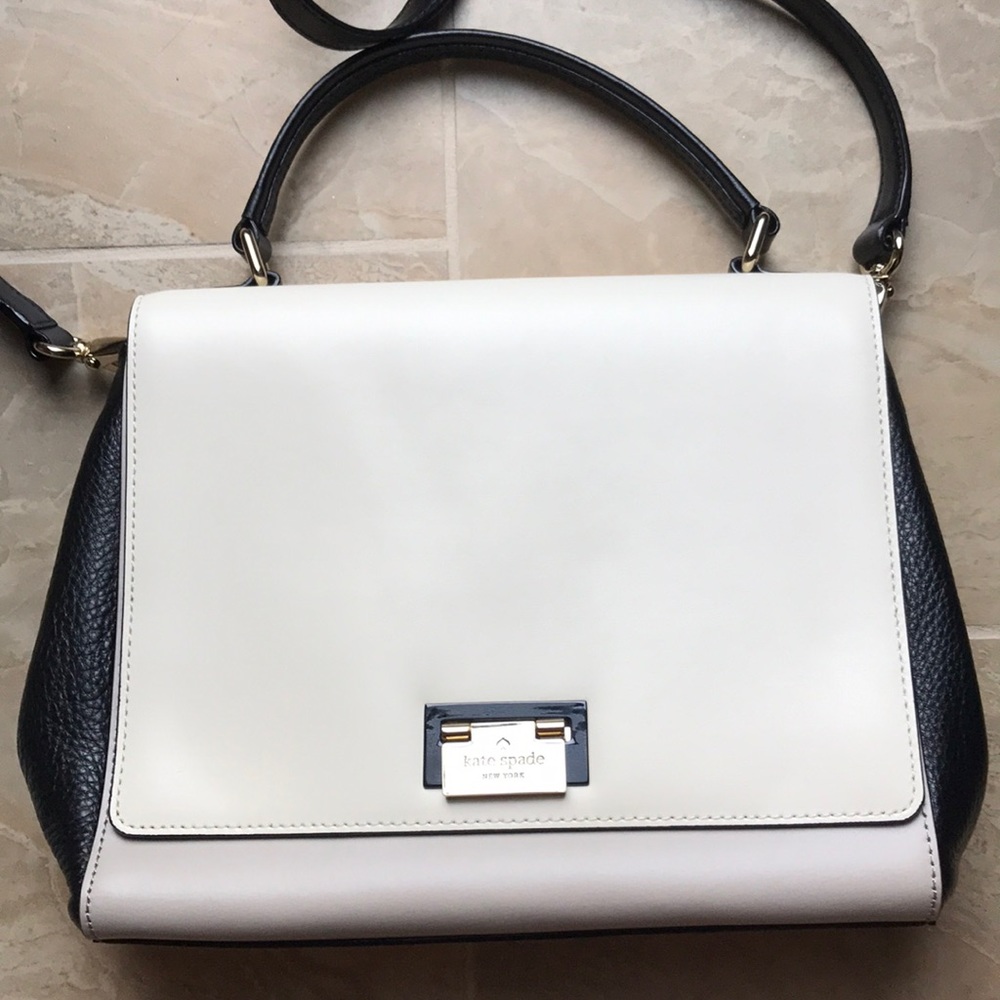 Kate Spade Cream and Black Purse- looks brand new!